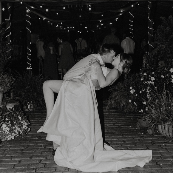 Wedding Dress - One of a Kind - Picture 4 of 5